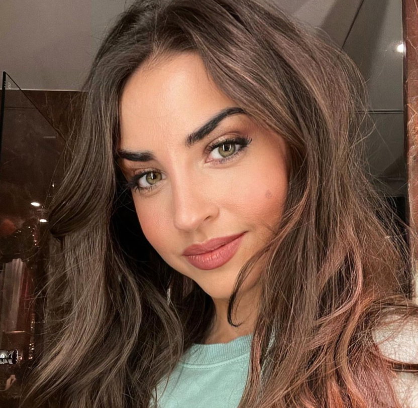 Ekaterina Leonova macht ein Selfie