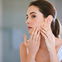 Anti-Aging: Dieses Drogerie-Serum hellt Pickelmale und Pigmentflecken in 2 Wochen auf  