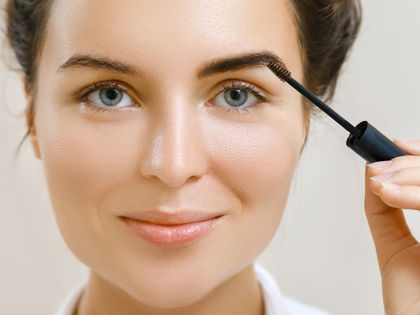 Schöne Augenbrauen: Mit diesem Drogerie-Gel hält der Brow-Style bis zu 2 Tage