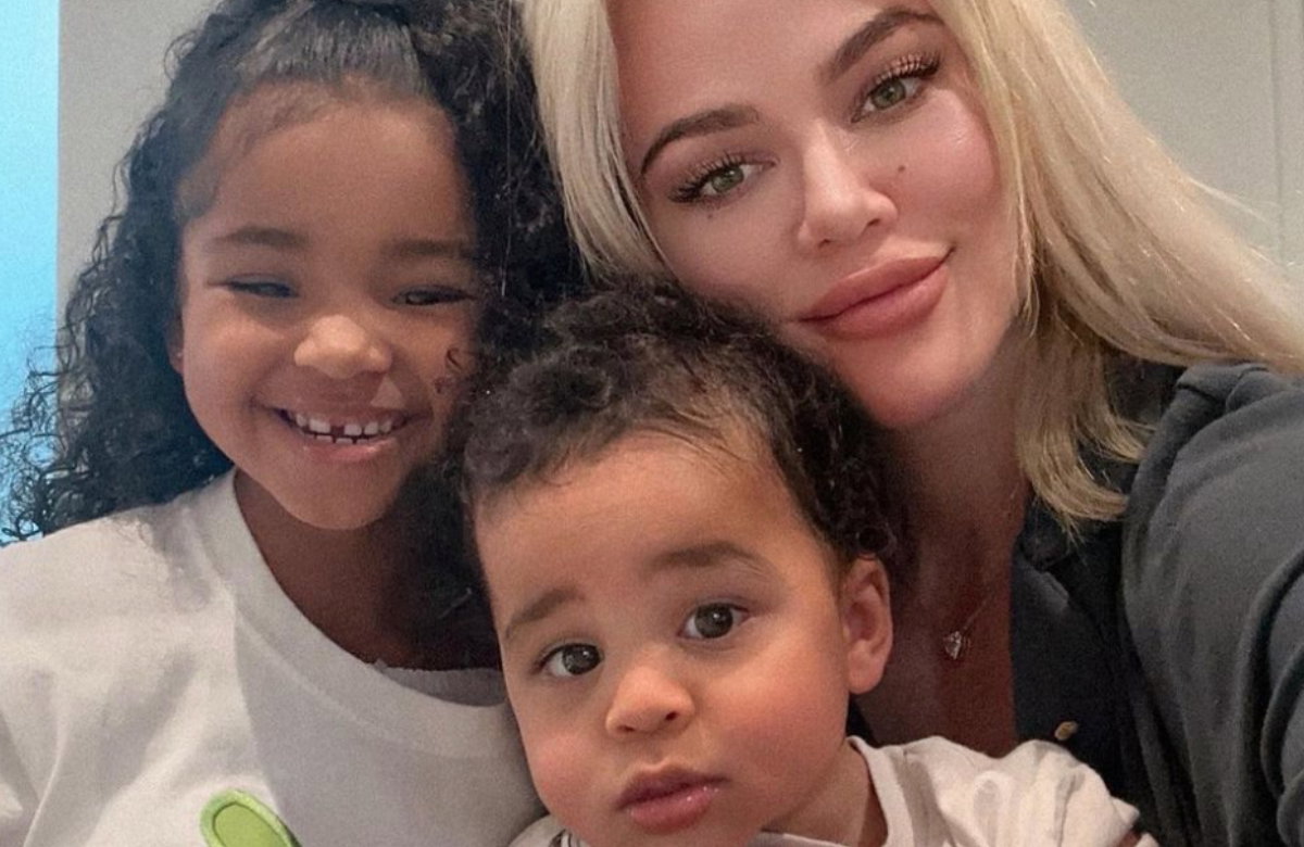 Khloé Kardashian mit ihren Kindern True und Tatum