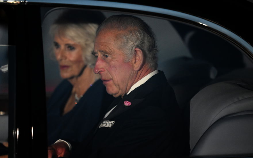 Königin Camilla und König Charles III. in Frankreich.