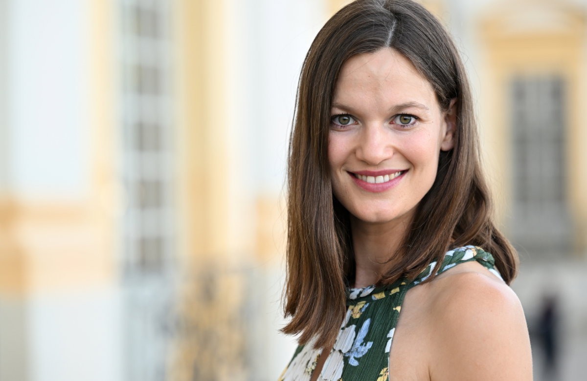 "Die Rosenheim-Cops"-Star Michaela Weingartner lächelt