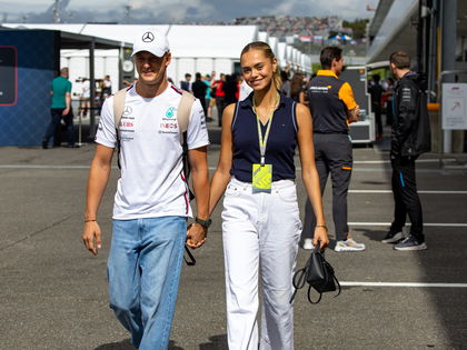Mick Schumacher: Verdächtiger Ring - Verlobung mit Freundin Laila?