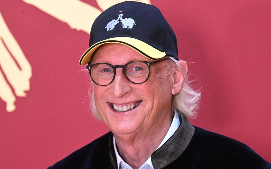 Otto Waalkes grinst