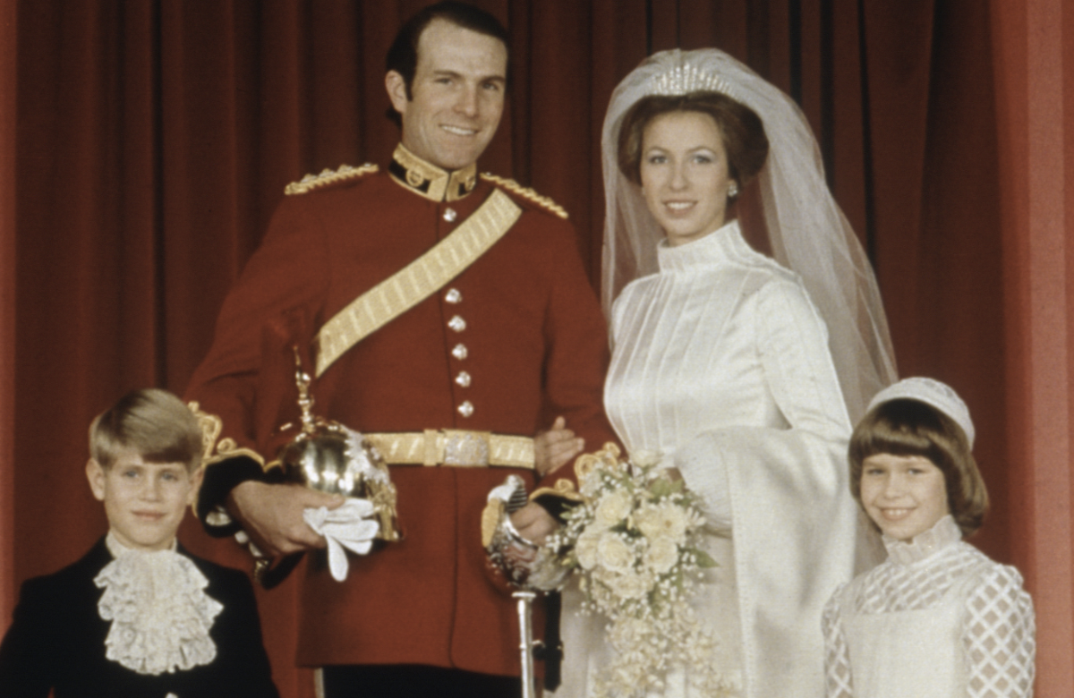 Prinzessin Anne 1973 im Brautkleid bei ihrer Hochzeit mit Mark Philips