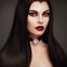 Vampir schminken: Make-up für den richtigen Biss
