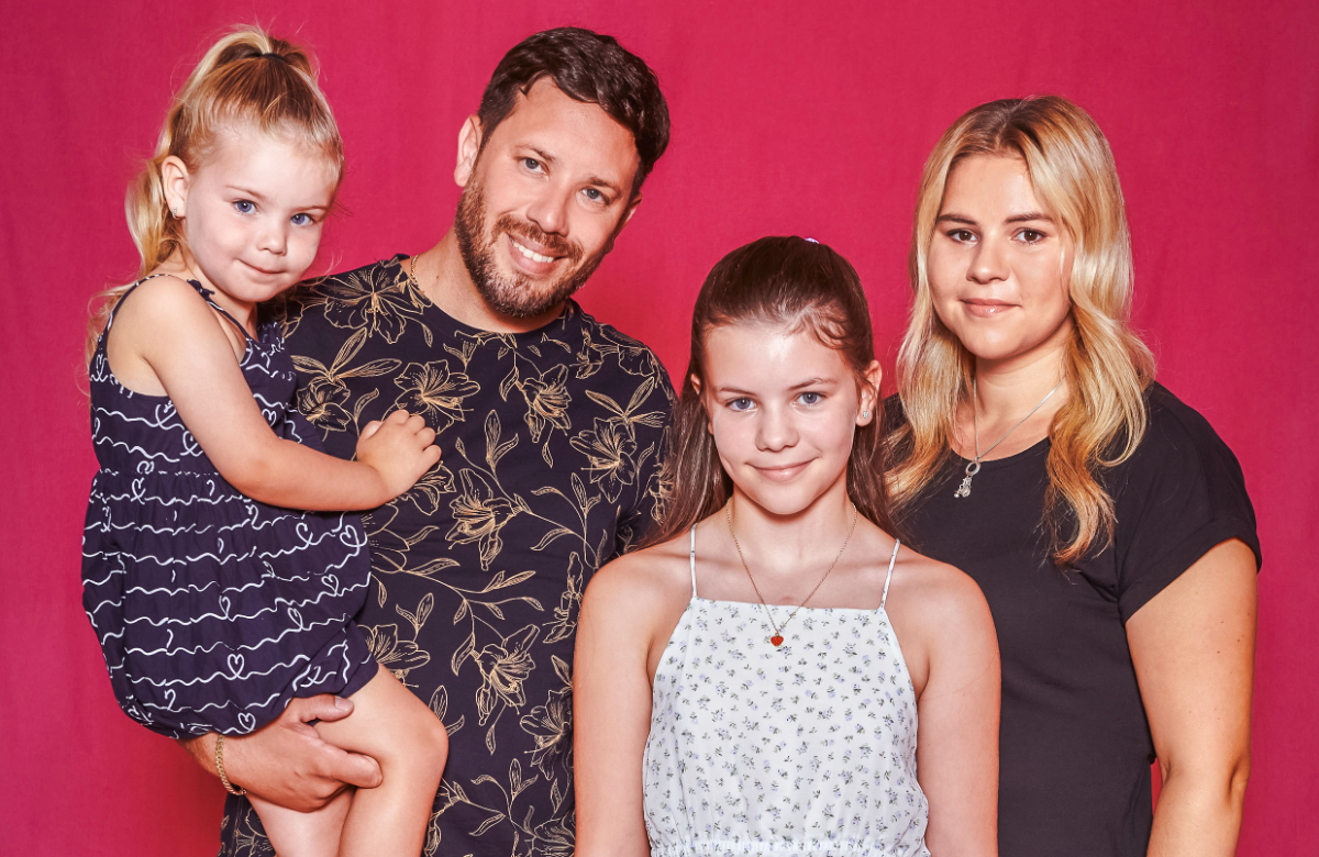 Florian Köster und Sylvana Wollny mit den Töchtern Anastasia und Celina Sophie