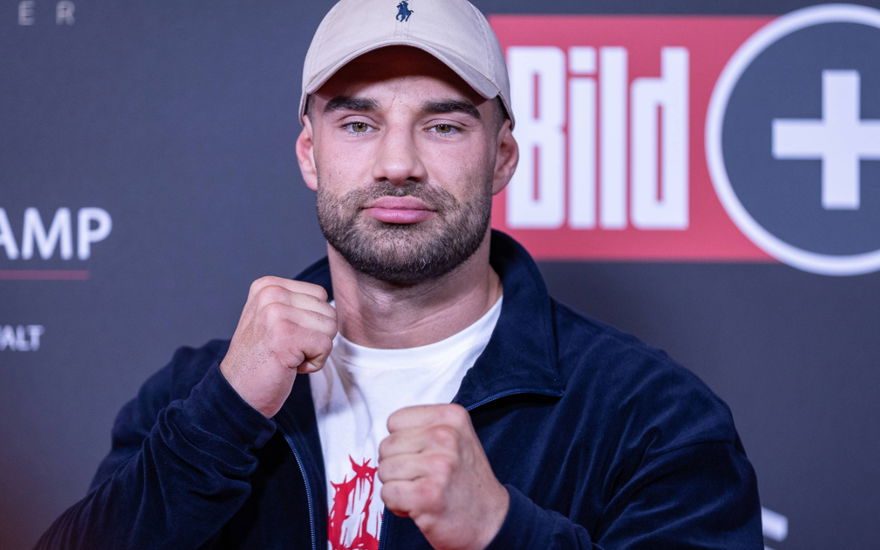 Aleks Petrovic ballt vor "Fame Fighting" die Fäuste