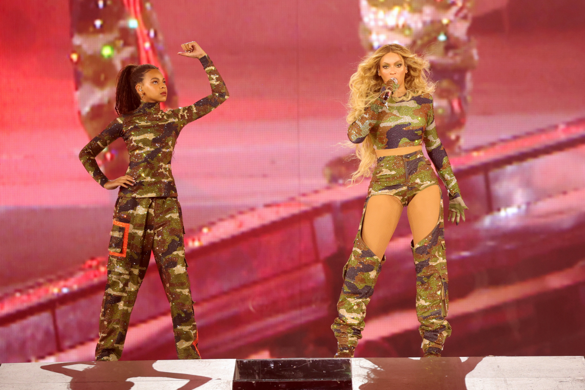 Blue Ivy Carter und Beyoncé performen zusammen auf der Bühne