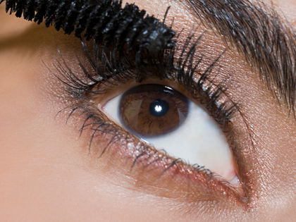 Mascara: DAS ist die beste Drogerie-Wimperntusche 2023