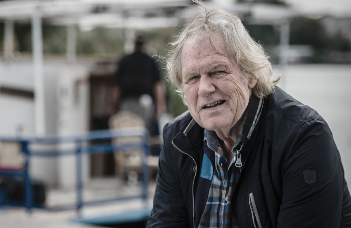 Gunter Gabriel vor seinem Hausboot