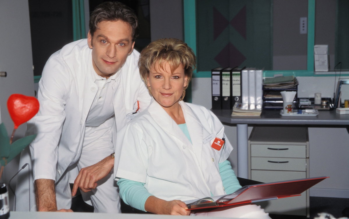 Mariele Millowitsch als Nikola mit Walter Sittler