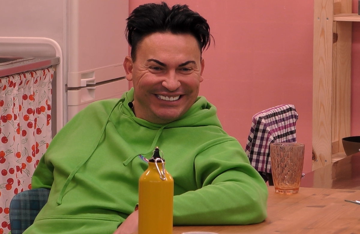 Matthias Mangiapane lacht bei "Promi Big Brother"