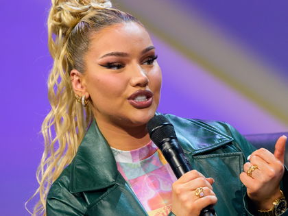 Shirin David: "Du Hund!" - Deutliche Ansage an ihren Ex-Freund bei Konzert