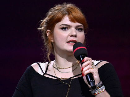 GNTM: Mega-Zoff um ehemalige Kandidatin im TV - Moderatorin Sophie Passmann schreitet ein!