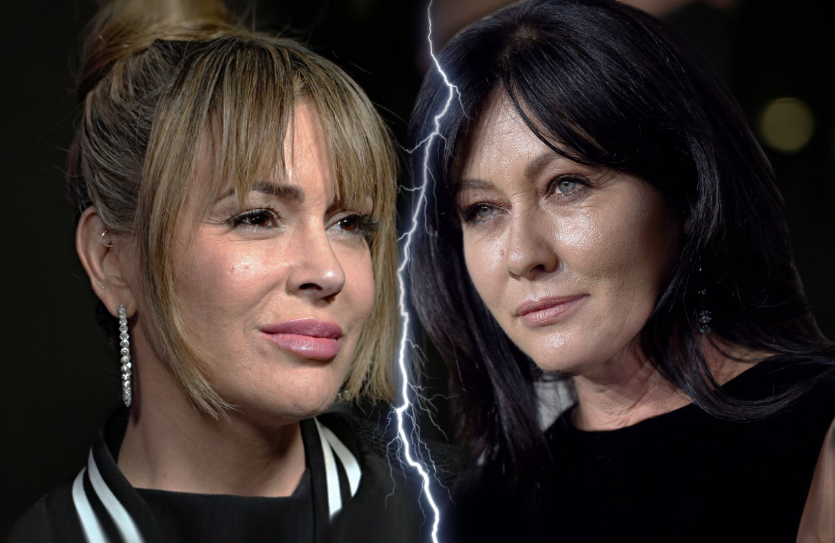 Alyssa Milano und Shannen Doherty sehen sich böse an, in der Mitte von ihnen ist ein Blitz