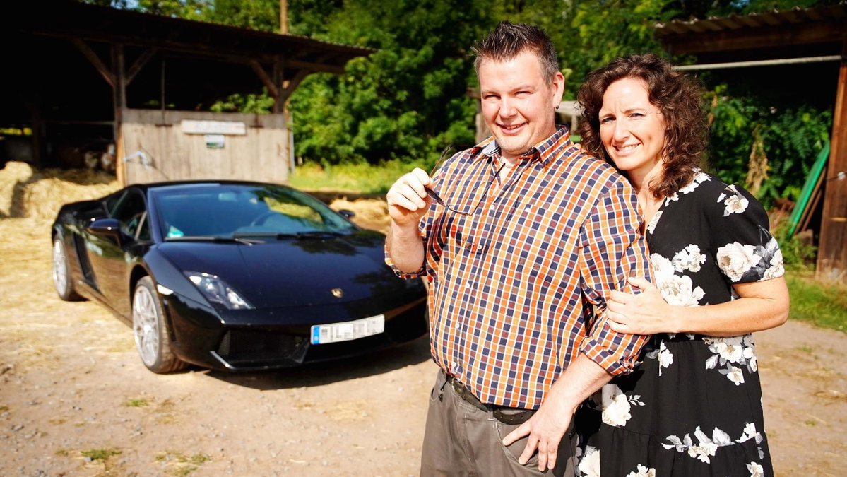 "Bauer sucht Frau" 2023: "Lamborghini-Bauer" Steffen und Hofdame Kathrin