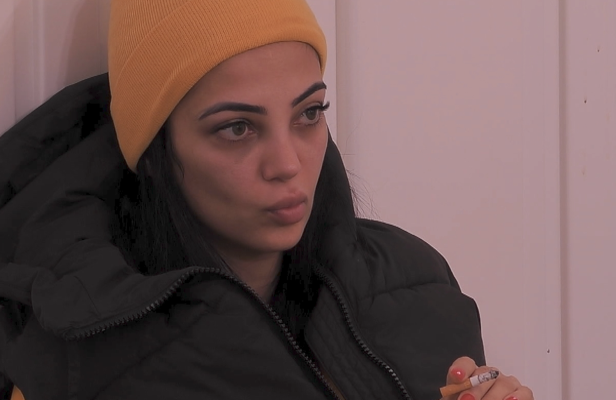 "Promi Big Brother": Dilara Kruse träumt vor sich hin