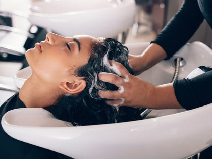 Laut Friseuren: Das ist die beste Kur für geschädigtes Haar