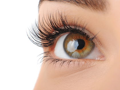 Wimpernserum von Rossmann: "Lashcocaine" ist der absolute Bestseller in der Drogerie 