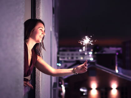 Silvester allein feiern: 3 Ideen gegen Einsamkeit