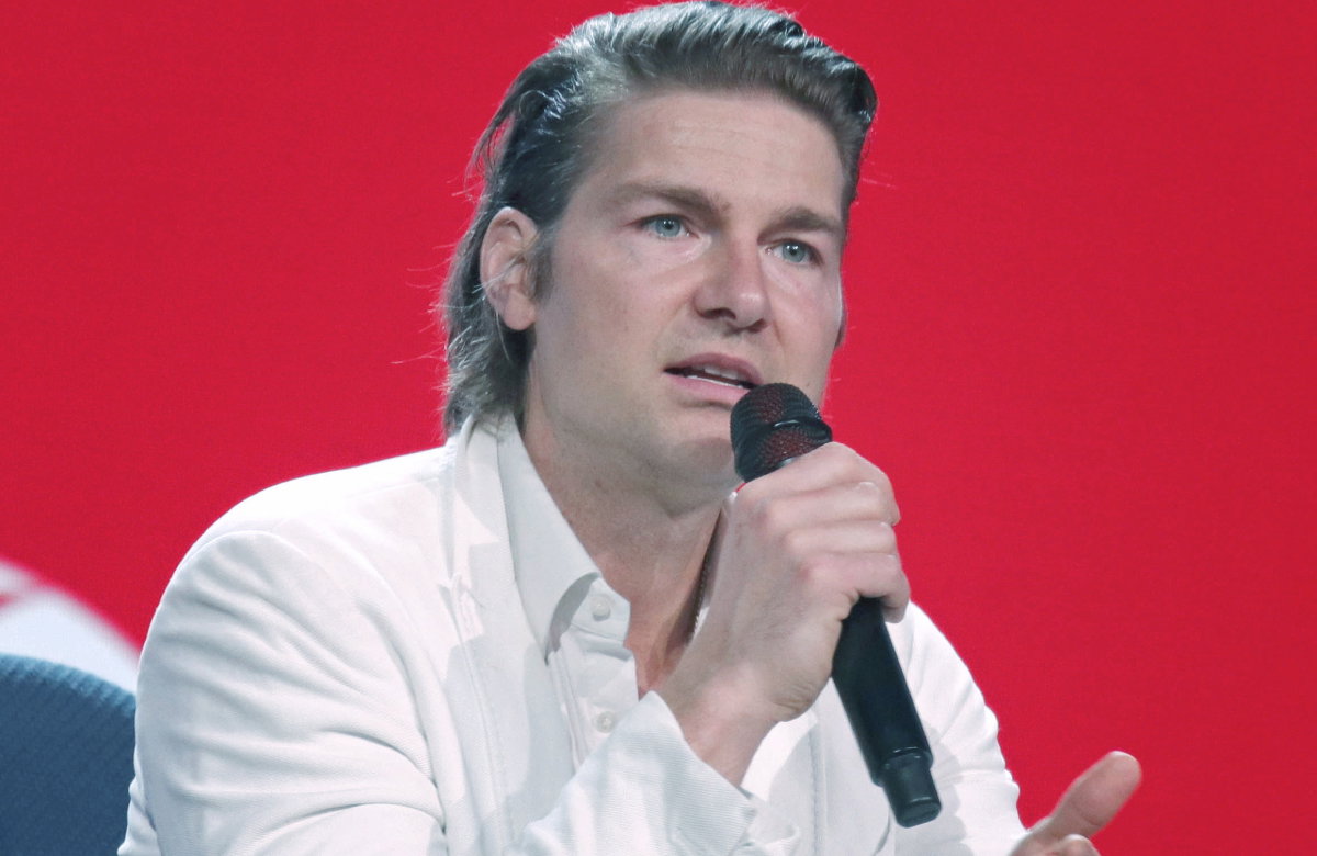Jeremy Fragrance sieht aufgebracht aus