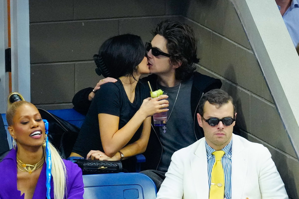Kylie Jenner und Timothée Chalamet küssen sich