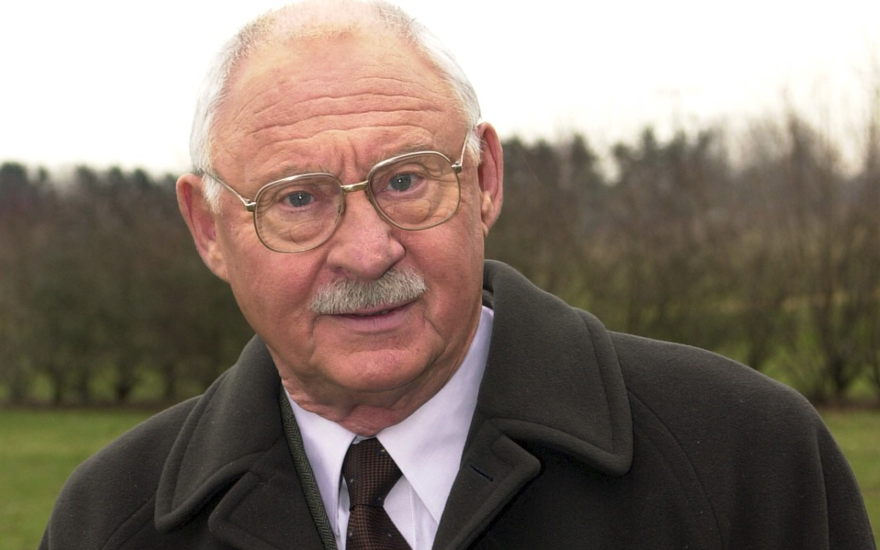 "Der Alte"-Star Rolf Schimpf ernst