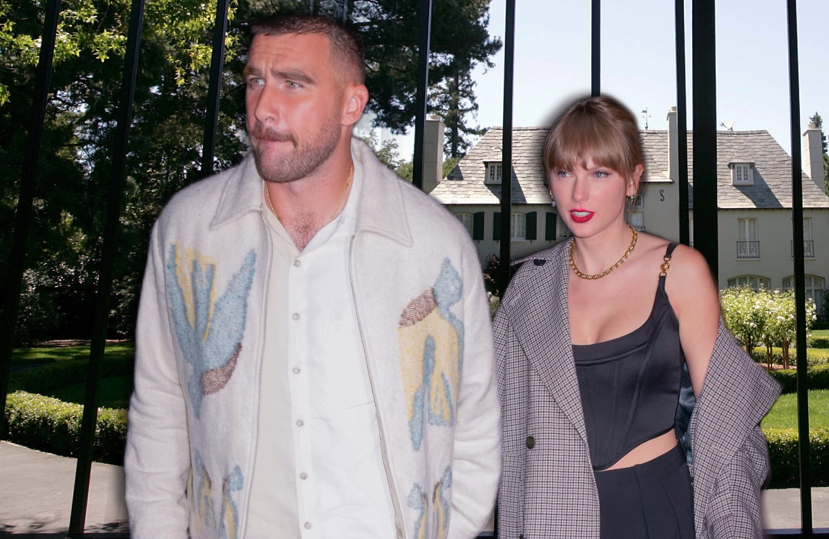 Travis Kelce und Taylor Swift halten Händchen, im Hintergrund sieht man eine Villa hinter einem Gittertor