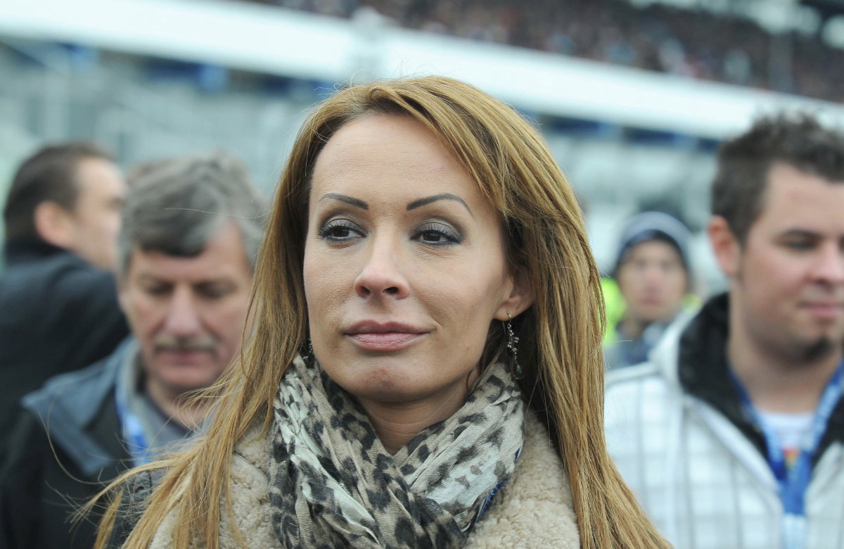 Cora Schumacher mit dunkleren Haaren