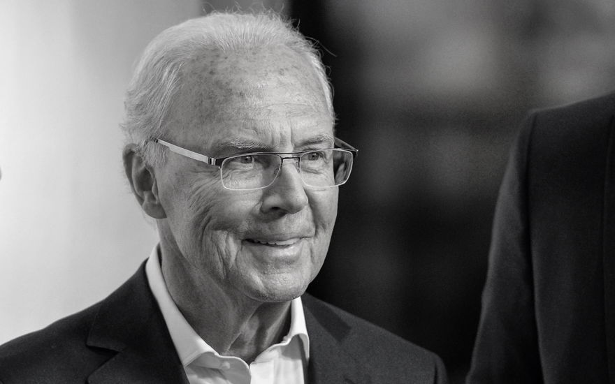 Franz Beckenbauer lächelt