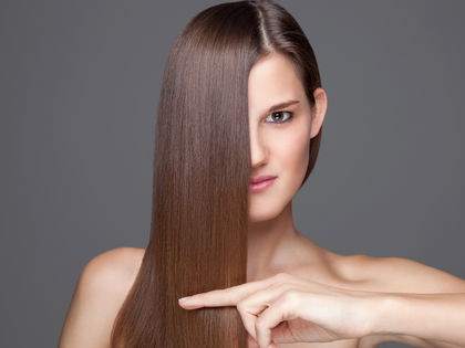 Haarpflege: Diese Spülung für 7 Euro versiegelt das Haar mit Glanz