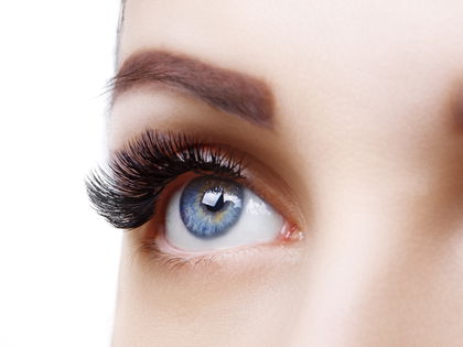 Lange Wimpern: Dieses Wimpernserum sorgt für 95% mehr Länge
