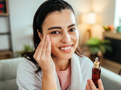 Anti-Aging: Mit diesem Kollagen-Peptid-Serum wird die Haut sofort gestrafft