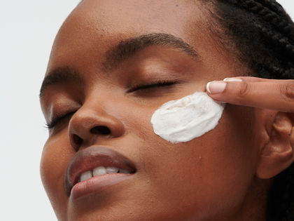 Laut Make-up-Artist: Dieser neue Cleanser ist perfekt für einen gesunden, strahlenden Glow
