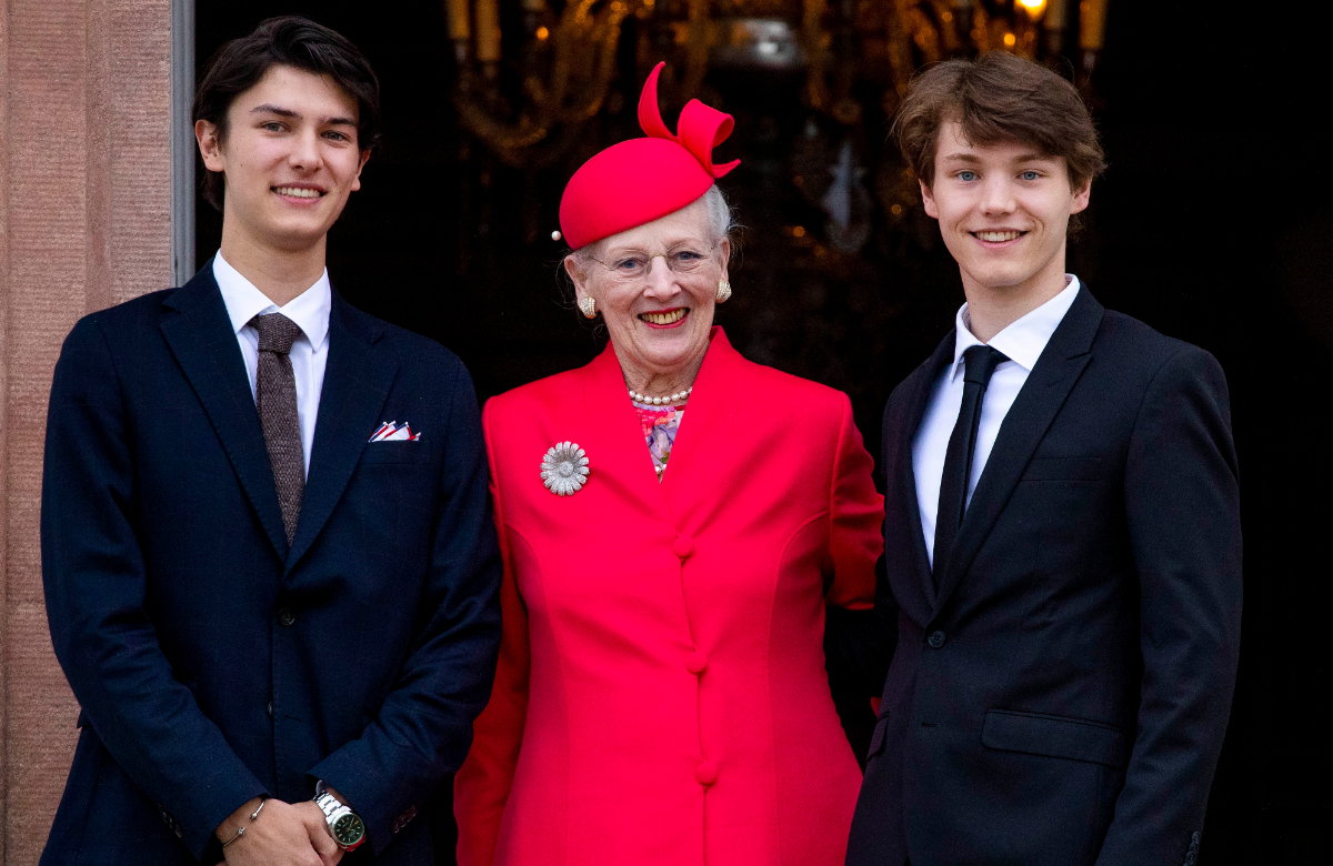 Königin Margrethe und ihre Enkel Graf Nikolai (l.) und Graf Felix (r.).