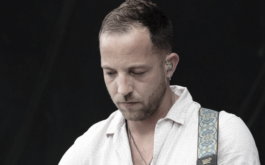 James Morrison guckt traurig