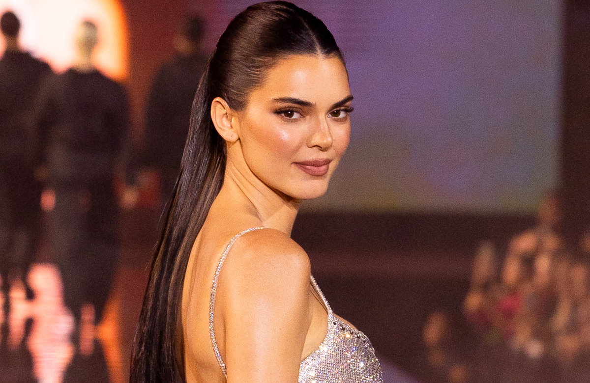 Kendall Jenner auf Laufsteg mit tollen Wimpern