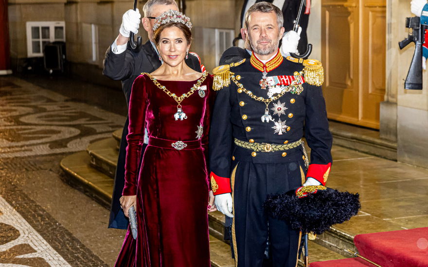 König Frederik von Dänemark mit Königin Mary
