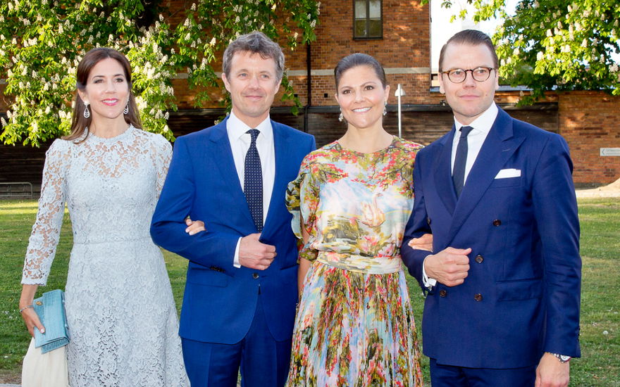 Königin Mary und König Frederik von Dänemark mit Prinzessin Victoria und Prinz Daniel von Schweden, 2017.