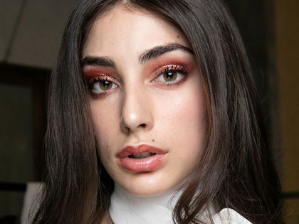 Mascara: Diese Drogerie-Wimperntusche sorgt für maximales Volumen samt Mega-Schwung