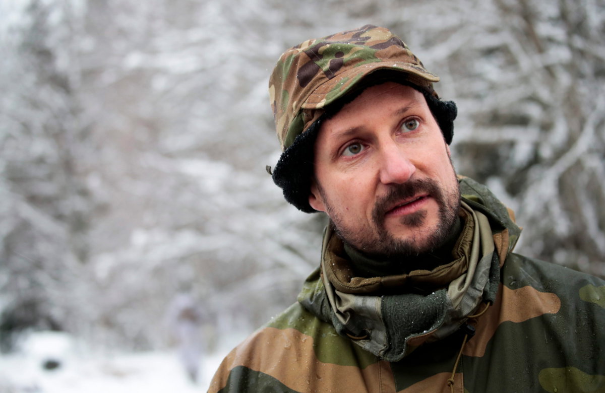 Kronprinz Haakon beim Militär.