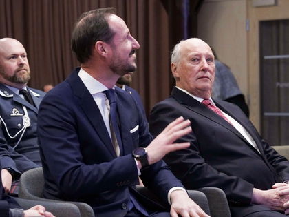 Märtha Louise von Norwegen: Papa Harald widerspricht Durek Verretts Anschuldigungen!