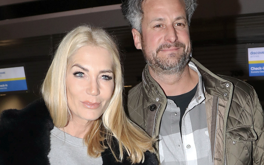 Sarah Kern und Tobias Pankow am Flughafen