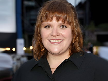 Stefanie Reinsperger: Freund, Eltern, Größe - So tickt die Schauspielerin privat