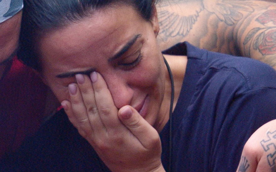 Leyla weint im Dschungelcamp