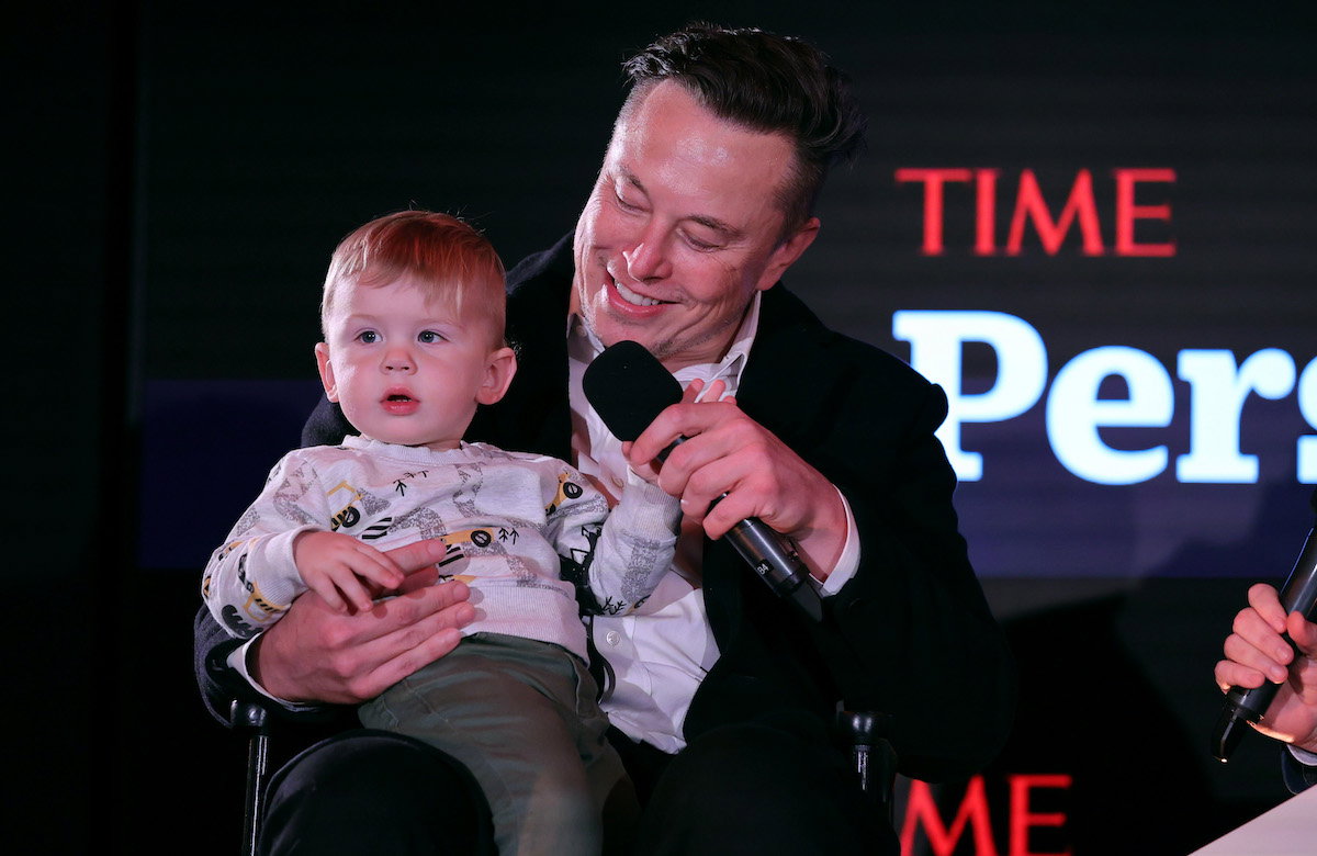 Elon Musk mit Sohn X Æ A-12
