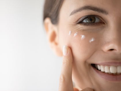 Anti-Aging: Mit diesem Augenbalsam gönnen sich Frauen ab 40 eine schnelle Straffung