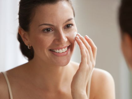 Anti-Aging: Diese Retinol-Creme schützt die Haut mit LSF