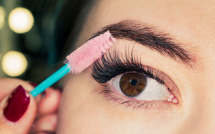 Wimpernserum wirkt in 15 Tagen